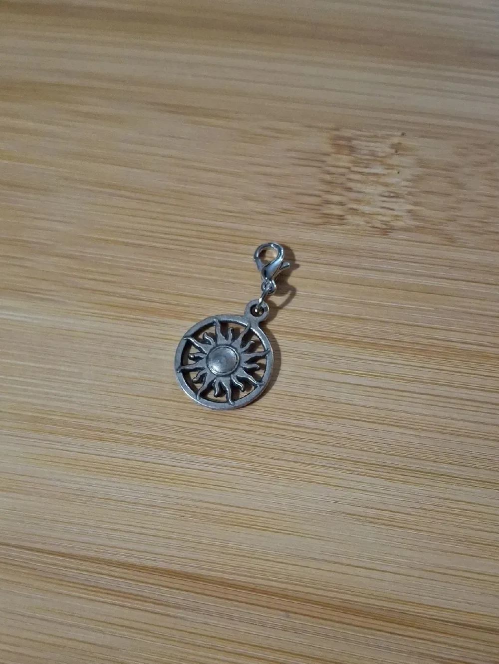 Sunburst Dangle For Floating Lockets